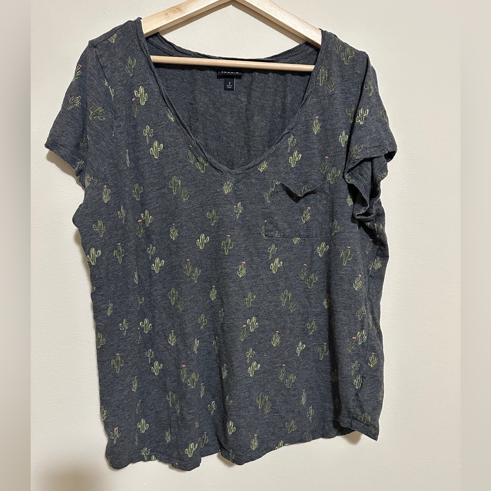 Torrid Charcoal Cactus Print Short Sleeve Tee